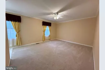6921 Lafayette Park Drive, Annandale, VA 22003 - Photo 2