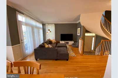 150 Herndon Mills Circle, Herndon, VA 20170 - Photo 4