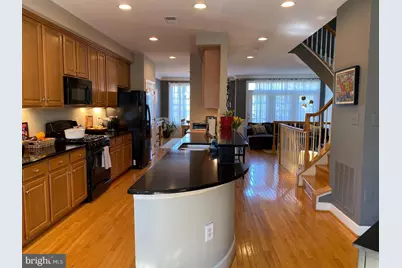 150 Herndon Mills Circle, Herndon, VA 20170 - Photo 6