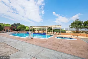 2451 Midtown Ave, Alexandria, VA 22303 - Photo 18
