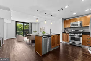 2451 Midtown Ave, Alexandria, VA 22303 - Photo 4