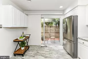 11701 Newbridge Ct, Reston, VA 20191 - Photo 6