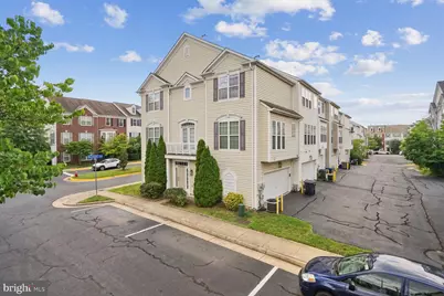5066 Village Fountain Place, Centreville, VA 20120 - Photo 2
