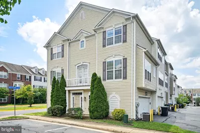 5066 Village Fountain Place, Centreville, VA 20120 - Photo 4