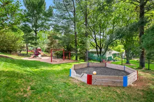 2519 E Meredith Dr, Vienna, VA 22181 - Photo 46