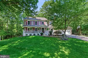 13209 Ashvale Dr, Fairfax, VA 22033 - Photo 2