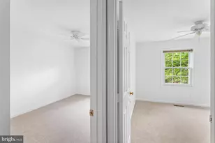 9348 McCarthy Woods Ct, Burke, VA 22015 - Photo 34