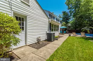 13042 Maple View Ln, Fairfax, VA 22033 - Photo 58