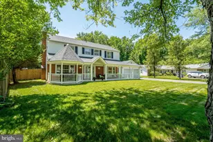 13042 Maple View Ln, Fairfax, VA 22033 - Photo 4