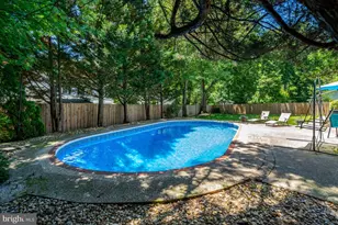 13042 Maple View Ln, Fairfax, VA 22033 - Photo 52