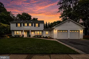 13008 Melville Ln, Fairfax, VA 22033 - Photo 2