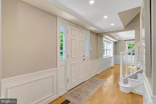 13008 Melville Ln, Fairfax, VA 22033 - Photo 8