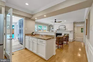 13008 Melville Ln, Fairfax, VA 22033 - Photo 14