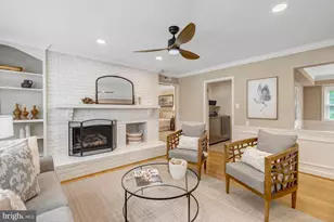 13008 Melville Ln, Fairfax, VA 22033 - Photo 16