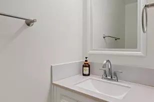 14492 Four Chimney Dr, Centreville, VA 20120 - Photo 16