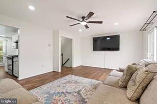 14492 Four Chimney Dr, Centreville, VA 20120 - Photo 12