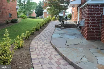 7703 Newcastle Drive, Annandale, VA 22003 - Photo 12