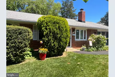 7714 Weber Street, Annandale, VA 22003 - Photo 2