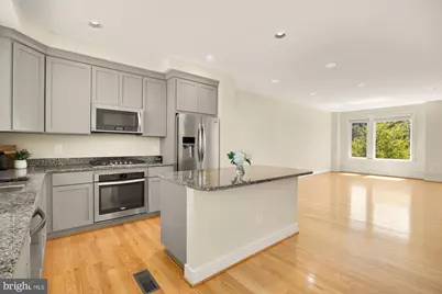 8331 Looking Glass Way, Fairfax, VA 22031 - Photo 14