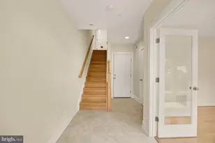8331 Looking Glass Way, Fairfax, VA 22031 - Photo 8