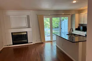 12097 Edgemere Cir, Reston, VA 20190 - Photo 8