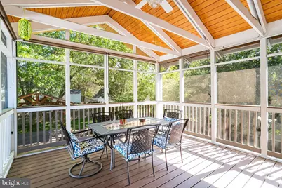 2002 Hoover Lane, Alexandria, VA 22308 - Photo 18