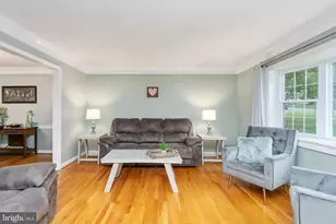 4213 Wilton Woods Ln, Alexandria, VA 22310 - Photo 10