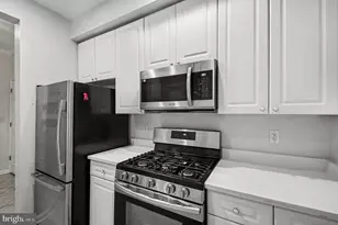 11775 Stratford House Pl, Reston, VA 20190 - Photo 4
