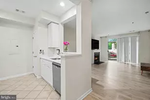 11775 Stratford House Pl, Reston, VA 20190 - Photo 10
