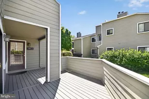 1957 Villaridge Dr, Reston, VA 20191 - Photo 20