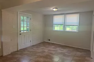 8512 Doyle Dr, Alexandria, VA 22308 - Photo 16