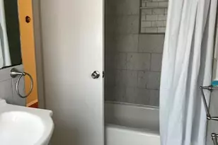8512 Doyle Dr, Alexandria, VA 22308 - Photo 2