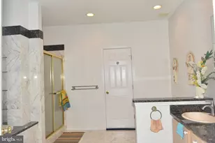 12511 Rochester Dr, Fairfax, VA 22030 - Photo 74