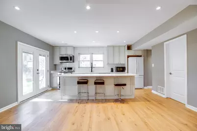 3923 Forest Grove Drive, Annandale, VA 22003 - Photo 6