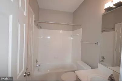 13058 Autumn Woods Way #301, Fairfax, VA 22033 - Photo 18