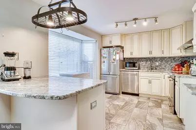 9024 Piney Grove Drive, Fairfax, VA 22031 - Photo 14
