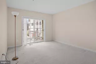 4610 Battenburg Ln, Fairfax, VA 22030 - Photo 12
