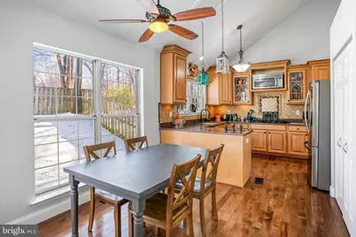8217 Bayberry Ridge Road, Fairfax Station, VA 22039 - Photo 8