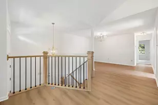 14516 Oak Cluster Dr, Centreville, VA 20120 - Photo 4