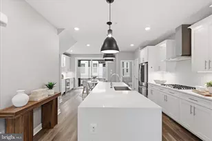 213 Market Square NW, Vienna, VA 22180 - Photo 12