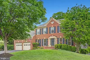 9404 Ravina Ct, Fairfax Station, VA 22039 - Photo 2