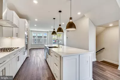103 Pleasant Street NW, Vienna, VA 22180 - Photo 16