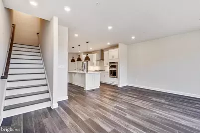 103 Pleasant Street NW, Vienna, VA 22180 - Photo 22
