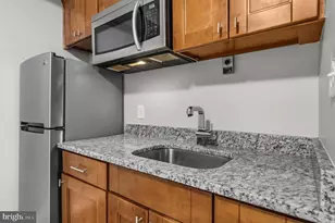10058 Chestnut Wood Ln, Burke, VA 22015 - Photo 34