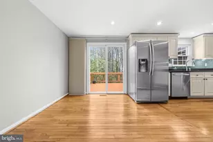 10058 Chestnut Wood Ln, Burke, VA 22015 - Photo 14