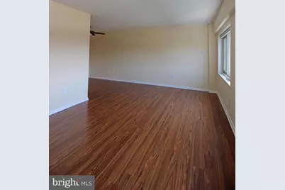 200 Locust Street SE #405, Vienna, VA 22180 - Photo 8