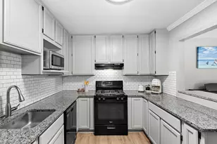 1668 Parkcrest Cir, Reston, VA 20190 - Photo 22