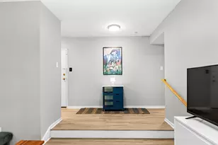 1668 Parkcrest Cir, Reston, VA 20190 - Photo 10