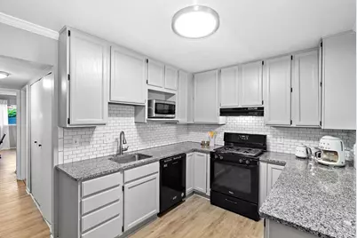 1668 Parkcrest Circle #100, Reston, VA 20190 - Photo 20