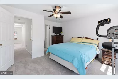 7833 Colonial Springs Boulevard, Alexandria, VA 22306 - Photo 12